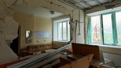 Заочно повідомили про підозру. Прокуратура підозрює російських військових в обстрілі лікарні Тростянця Заочно повідомили про підозру. Прокуратура підозрює російських військових в обстрілі лікарні Тростянця