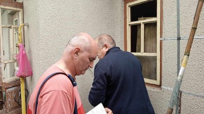 Під час обстеження руйнувань комісія складає акт, 7 серпня 2023. Під час обстеження руйнувань комісія складає акт, 7 серпня 2023.