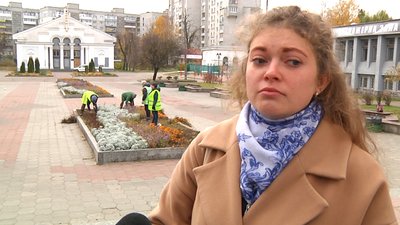 КП "Зеленбуд" у Житомирі готує квітники та рослини до зимівлі