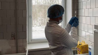 "Третє щеплення переносять безсимптомно": як черкащан вакцинують бустерною дозою