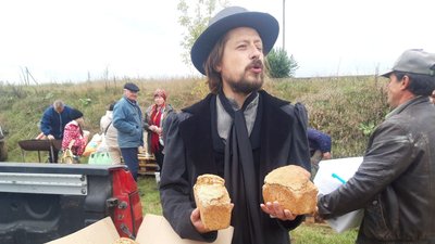 Холодноярський сад: на Черкащині збирають урожай і кошти на ЗСУ Холодноярський сад: на Черкащині збирають урожай і кошти на ЗСУ