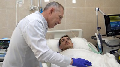 Рятував жінку і сам ледь не загинув. Розповіді поранених під час обстрілу Добропілля 7 березня Рятував жінку і сам ледь не загинув. Розповіді поранених під час обстрілу Добропілля 7 березня