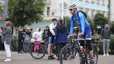 Забіг організувала Асоціація велосипедистів області. Фото: Марія Ігнатюк/Суспільне Чернівці Забіг організувала Асоціація велосипедистів області. Фото: Марія Ігнатюк/Суспільне Чернівці