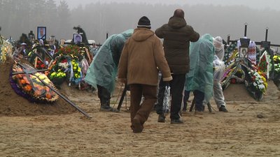 На кладовищах Житомира поховано 95 людей, які хворіли на COVID-19 На кладовищах Житомира поховано 95 людей, які хворіли на COVID-19