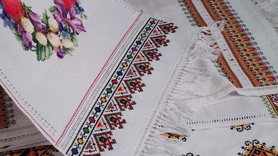 Майстриня з Тернополя впродовж 30 років вишиває великодні рушнички Майстриня з Тернополя впродовж 30 років вишиває великодні рушнички