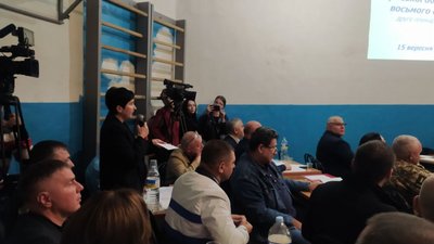 "Коли знайдемо порозуміння – призначимо сесію": які питання не змогли розглянути депутати Сумської облради "Коли знайдемо порозуміння – призначимо сесію": які питання не змогли розглянути депутати Сумської облради