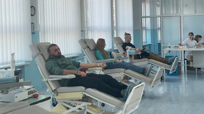 Донори здають кров в Центрі крові в Тернополі Донори здають кров в Центрі крові в Тернополі