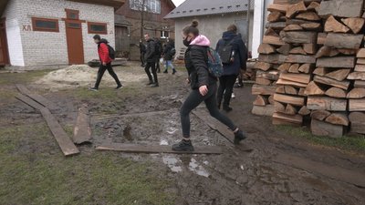 Єдина в громаді: у школі села Поляниця ніяк не облаштують внутрішню шкільну вбиральню