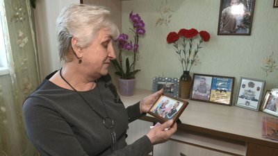 "Вісім років минуло, а воно не переживається", — мама загиблого черкаського "кіборга"