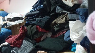 Одяг, їжа, засоби гігієни: у Полтаві видають допомогу переселенцям Одяг, їжа, засоби гігієни: у Полтаві видають допомогу переселенцям