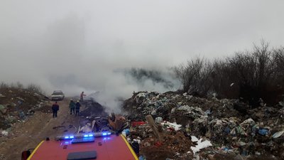 На Прикарпатті горить сміттєзвалище На Прикарпатті горить сміттєзвалище