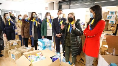 Вишиванка для королеви. Як прикарпатка популяризує український стрій в Іспанії та допомагає під час війни