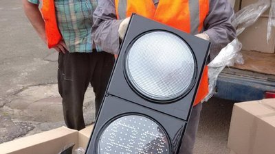 У Краматорську встановлюють сучасні економні світлофори