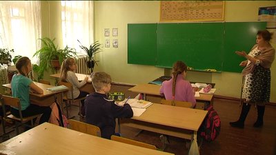 Туалет на вулиці у школі на Сумщині
