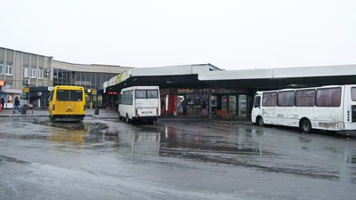 Скасовані рейси та ДТП: наслідки ожеледиці на Вінниччині Скасовані рейси та ДТП: наслідки ожеледиці на Вінниччині