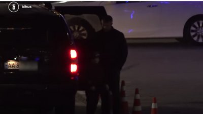 Родину звільненого заступника міністра внутрішніх справ Гогілашвілі охороняє СБУ — Bihus Info Родину звільненого заступника міністра внутрішніх справ Гогілашвілі охороняє СБУ — Bihus Info
