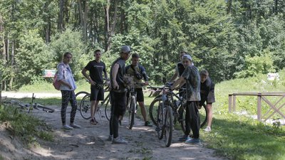 Чотири чернівчанина велосипедом проїхали вісім маршрутів Буковиною