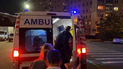 Численні поранення: одного з потерпілих від вибуху гранати у Харкові прооперували