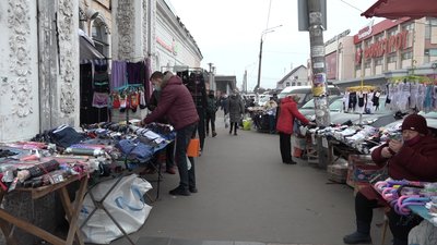 "Карантин вихідного дня": як реагують продавці житомирського ринку