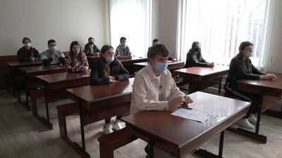 На Рівненщині пробне ЗНО складали близько п'яти тисяч учасників