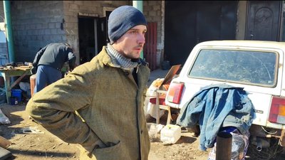 Житомирські волонтери виготовляють металеві пічки для військових Житомирські волонтери виготовляють металеві пічки для військових