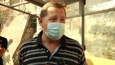 На кінцевих зупинках громадського транспорту в Одесі працюють "посадочні команди" На кінцевих зупинках громадського транспорту в Одесі працюють "посадочні команди"
