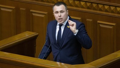 Роман Костенко