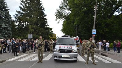 На Львівщині прощаються із загиблим на Донеччині військовим Андрієм Грицком На Львівщині прощаються із загиблим на Донеччині військовим Андрієм Грицком