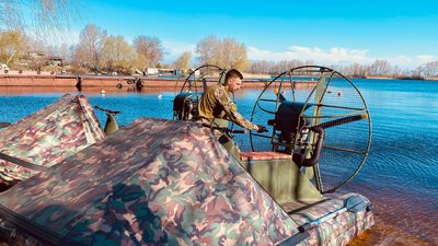 Потрібні морпіхам на півдні: волонтери з Черкащини передали два човни Потрібні морпіхам на півдні: волонтери з Черкащини передали два човни