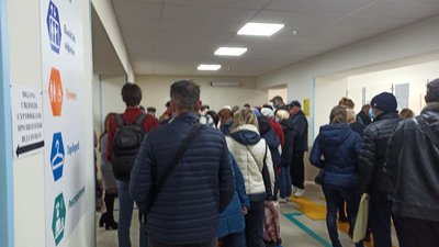 Більше ніж у п`ять разів. Через «червону зону» у Дніпрі зріс попит на вакцинацію