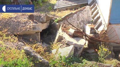 Зсуви ґрунту почалися наприкінці 90-х: в Мелекіному, що на Донеччині, руйнуються будинки