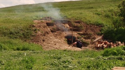 Археологічні експерименти: на Черкащині відтворюють ремесла залізної доби