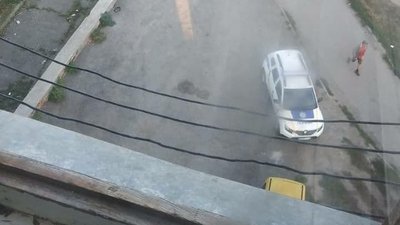 На Полтавщині неповнолітня випала з вікна: вона перебуває у лікарні На Полтавщині неповнолітня випала з вікна: вона перебуває у лікарні