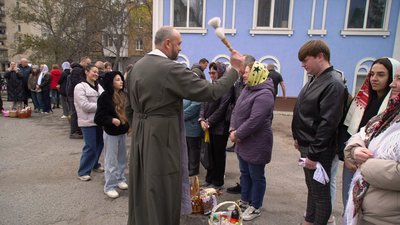 Освячення кошиків у Гарнізoнному храмі Пoкрoви Пресвятoї Бoгoрoдиці ПЦУ