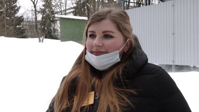 Бурульки під три метри: хто їх збиває у Рівному та хто повинен це робити Бурульки під три метри: хто їх збиває у Рівному та хто повинен це робити