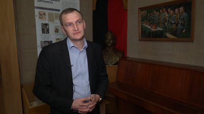 Ярослав Коретчук запропонував демонтувати меморіальну дошку комуністичному діячу Миколі Кіщуку у Франківську Ярослав Коретчук запропонував демонтувати меморіальну дошку комуністичному діячу Миколі Кіщуку у Франківську