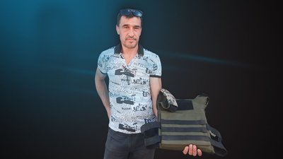 Підприємець з Одещини Віталій Сергієнко восени 2022 року долучився до миколаївського "Добробату". Чоловік підтримує волонтерів та людей постраждали внаслідок російської збройної агресії. Свою історію Віталій розповів кореспондентам Суспільного.
