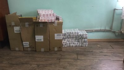 Покинуті цигарки біля кордону з Румунією знайшли закарпатські правоохоронці Покинуті цигарки біля кордону з Румунією знайшли закарпатські правоохоронці