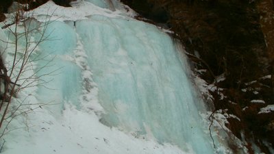 На Львівщині в національному природному парку замерзли водоспади На Львівщині в національному природному парку замерзли водоспади
