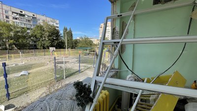 "Вціліла одна група": росіяни вдарили по дитячому садку у Харкові "Вціліла одна група": росіяни вдарили по дитячому садку у Харкові