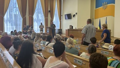 У Кременчуці зібралися проти об’єднання лікарень У Кременчуці зібралися проти об’єднання лікарень