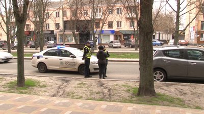 На Черкащині штрафують водіїв через порушення правил парковки На Черкащині штрафують водіїв через порушення правил парковки