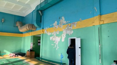 138-ма гімназія Дніпра: про стан будівлі розповіли надзвичайники та у Держпродспоживслужбі