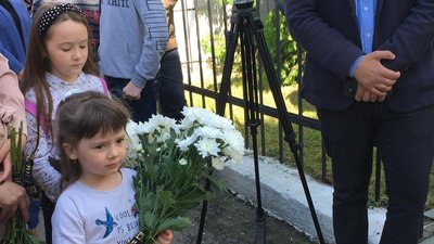 5 років після обвалу на Грибовицькому сміттєзвалищі. На Львівщині вшанували загиблих 5 років після обвалу на Грибовицькому сміттєзвалищі. На Львівщині вшанували загиблих
