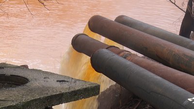 Шахту "Золоте" планують закрити через збитковість Шахту "Золоте" планують закрити через збитковість