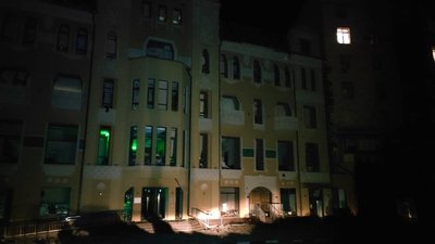 Росія вдарила ракетами по історичній будівлі у центрі Харкова