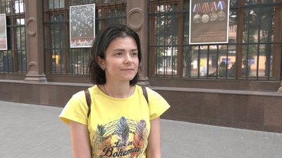 У Запоріжжі відкрили виставку антивоєнних плакатів просто неба У Запоріжжі відкрили виставку антивоєнних плакатів просто неба