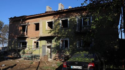 РФ атакувала південь Одещини дронами: пошкоджено будинки та вантажівку РФ атакувала південь Одещини дронами: пошкоджено будинки та вантажівку