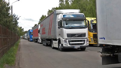 Ягодин — Дорогуськ, Ягодин, кордон, черги на кордоні