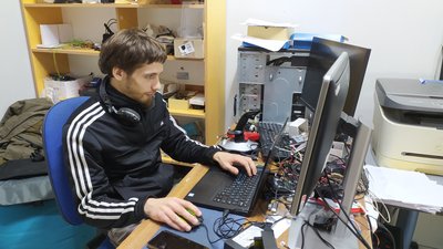 "Крилата" зброя. На Миколаївщині виготовляють дрони для ЗСУ "Крилата" зброя. На Миколаївщині виготовляють дрони для ЗСУ
